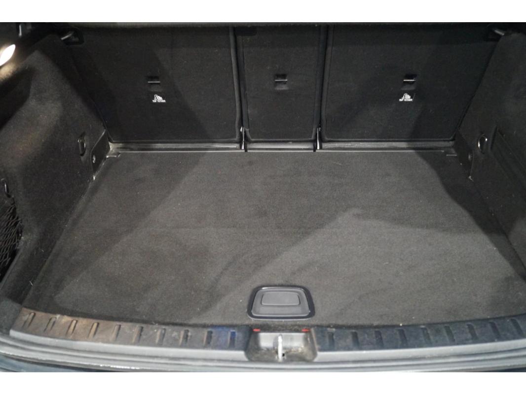Mercedes-Benz Gla 250 e + Hybrid EQ Power - BV 8G-DCT AMG LINE Toit ouvrant 2 ème main