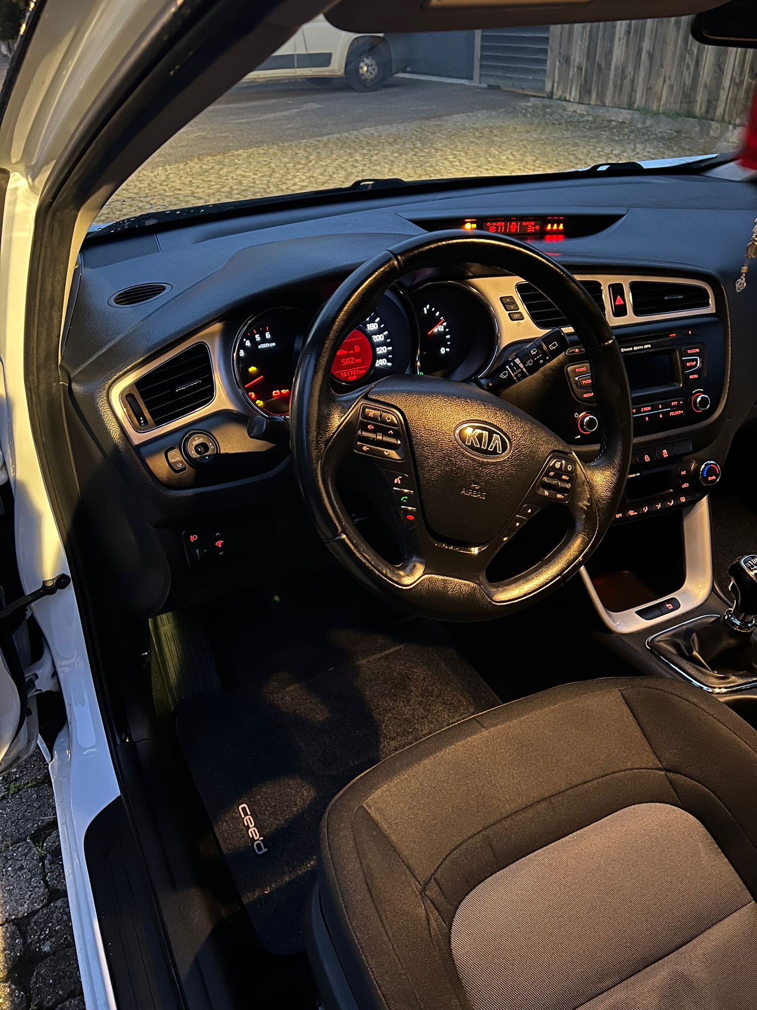 Kia Ceed II 1.6 CRDI VGT 128 PREMIUM