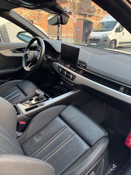 Audi A4 V (3) AVANT 35 TFSI 150 BUSINESS LINE S TRONIC 7