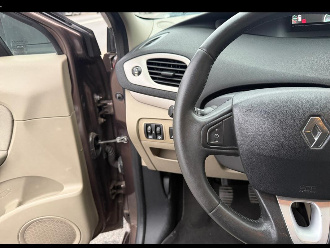 Renault Scenic III dCi 130 FAP Expression Euro 5 2011