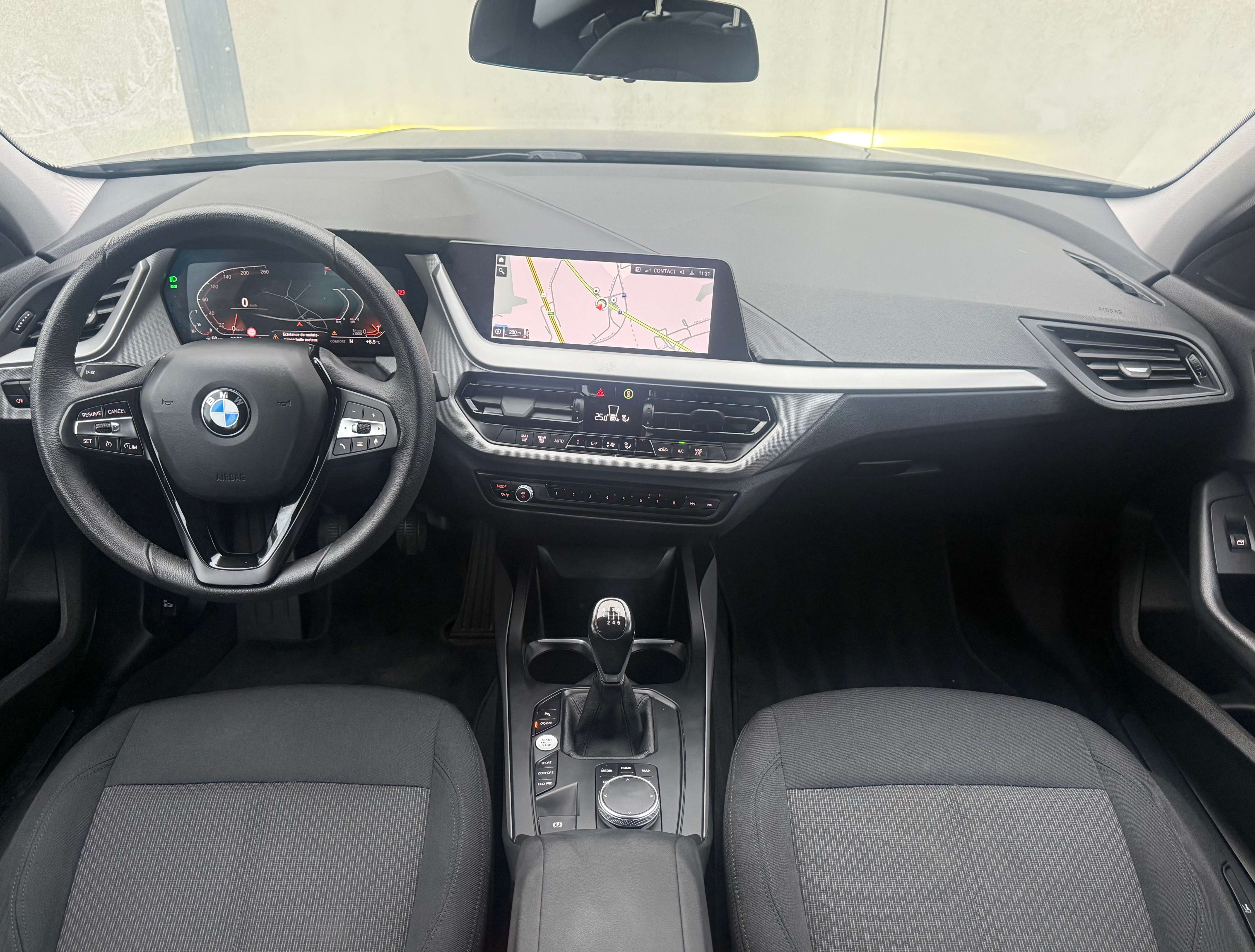 BMW 118 118i / Navi / Radar / Etat neuf / Garantie 12 Mois