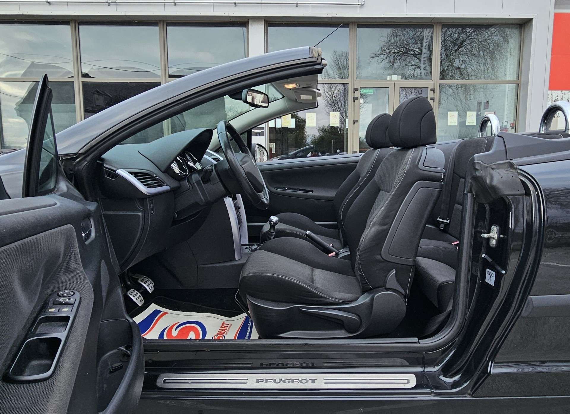 Peugeot 207 207 CC 1.6i 16v - Garantie 12 mois