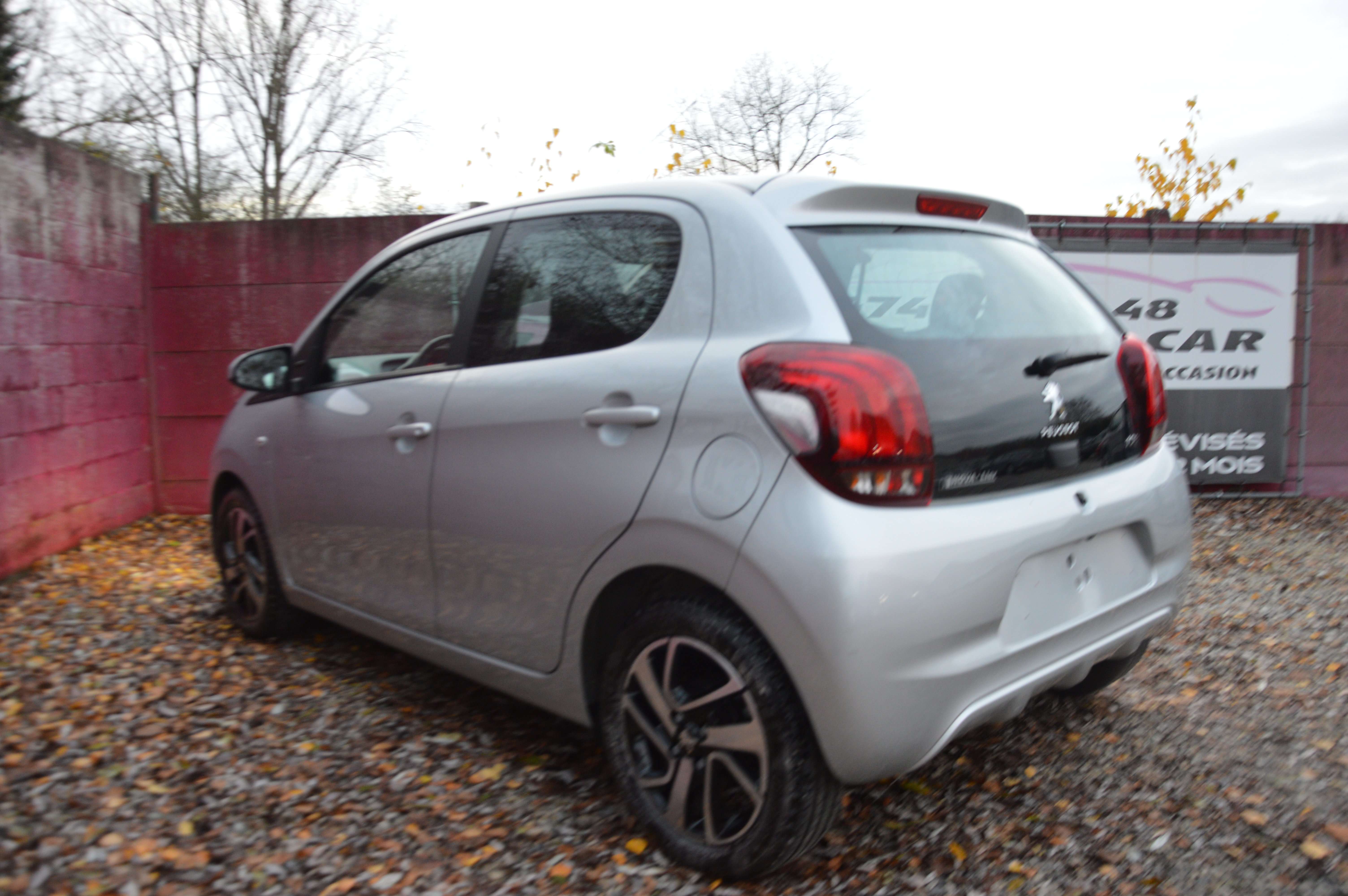 Peugeot 108 1.0 VTi Allure BOITE AUT CARPLAY CAM CLIM 16.789KM