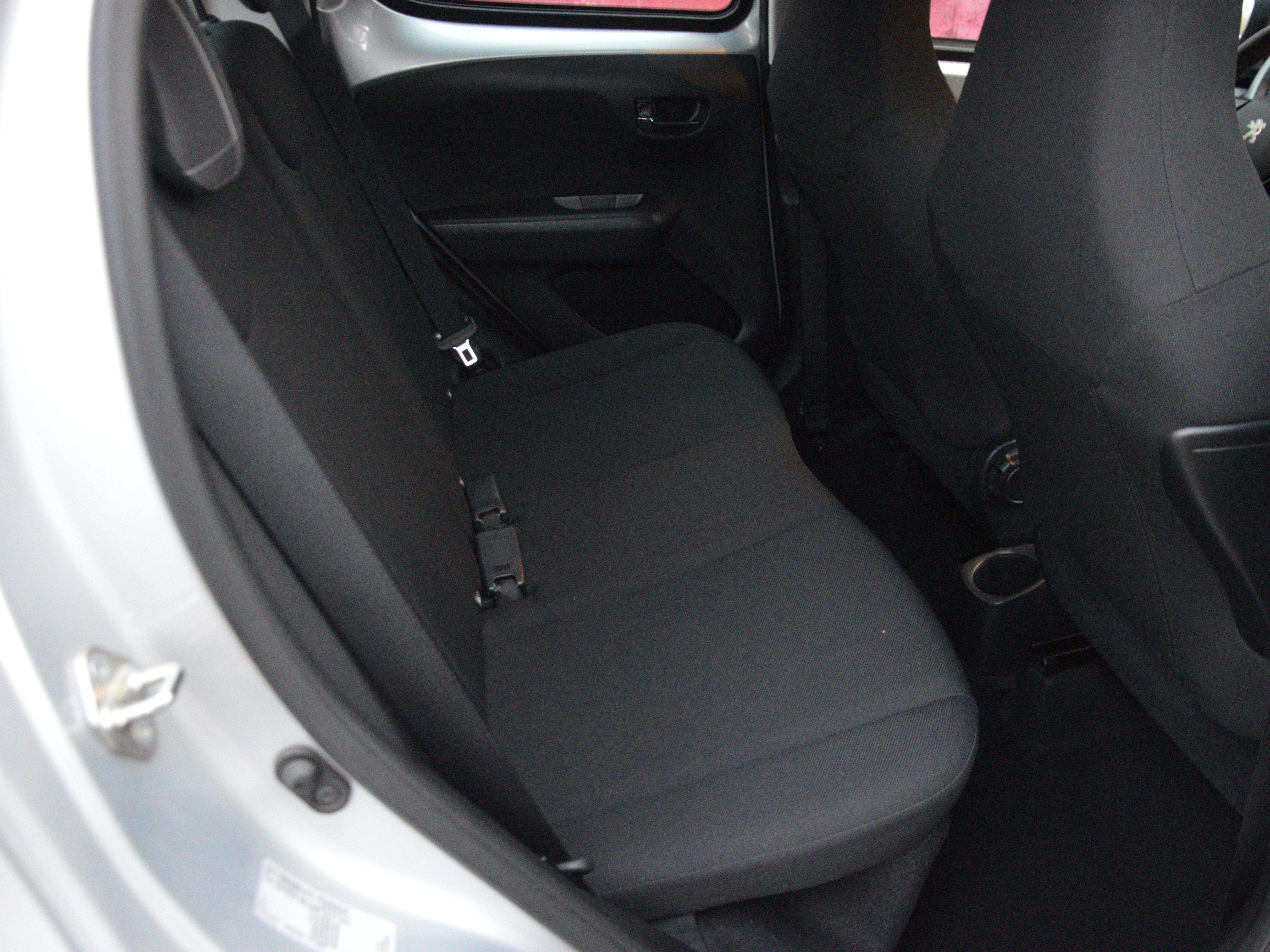 Peugeot 108 1.0 VTi Allure BOITE AUT CARPLAY CAM CLIM 16.789KM