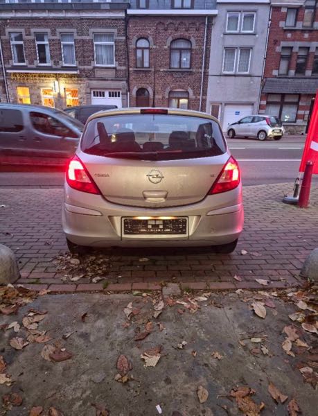 Opel Corsa V 1.2 70 ESSENTIA 5P