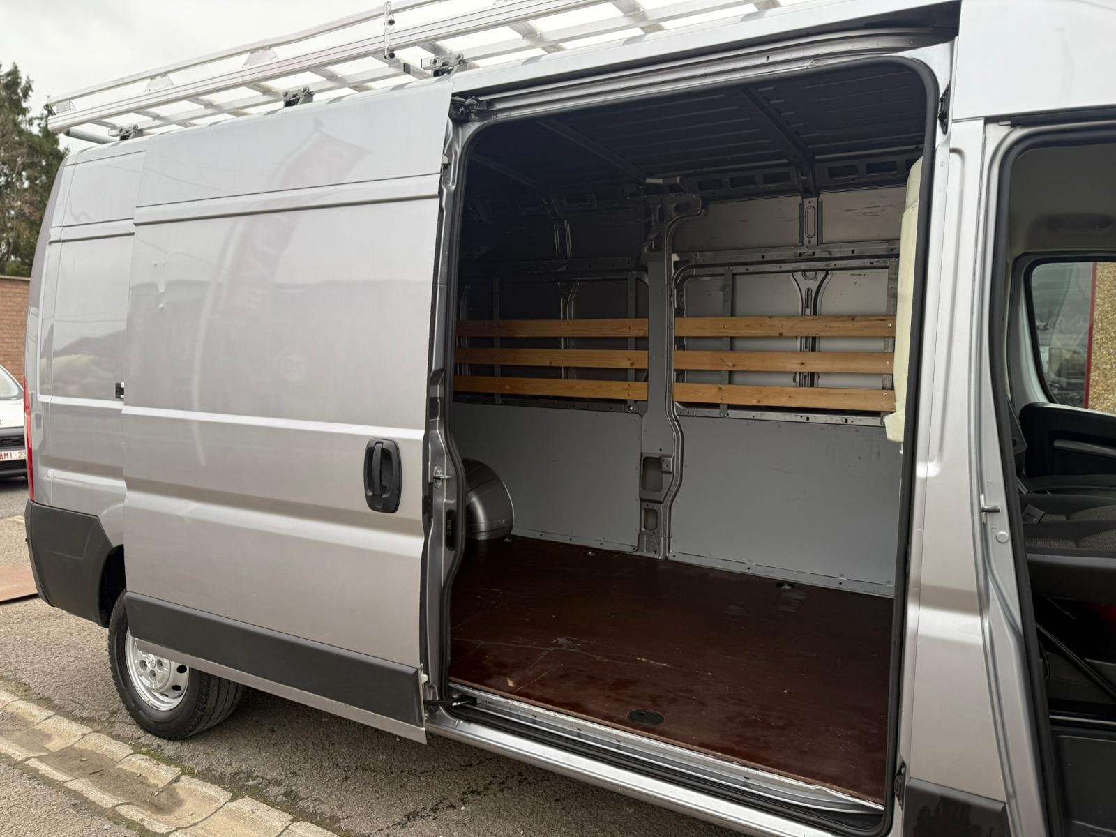 Peugeot Boxer 2.2 HDI 120CV UTILITAIRE TVA DEDUCTIBLE