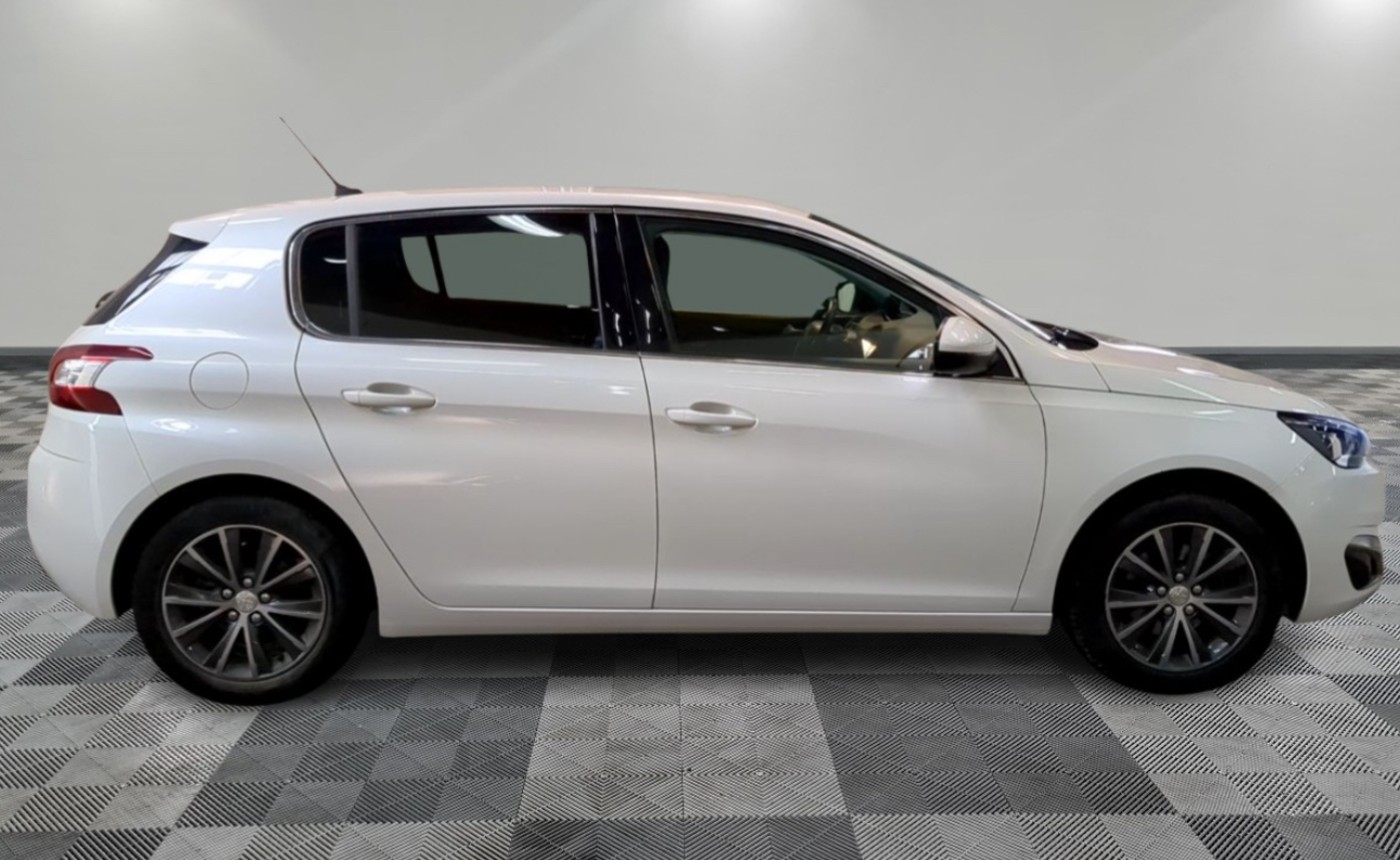 Peugeot 308 II 1.2 PURETECH 130 S&amp;S ALLURE