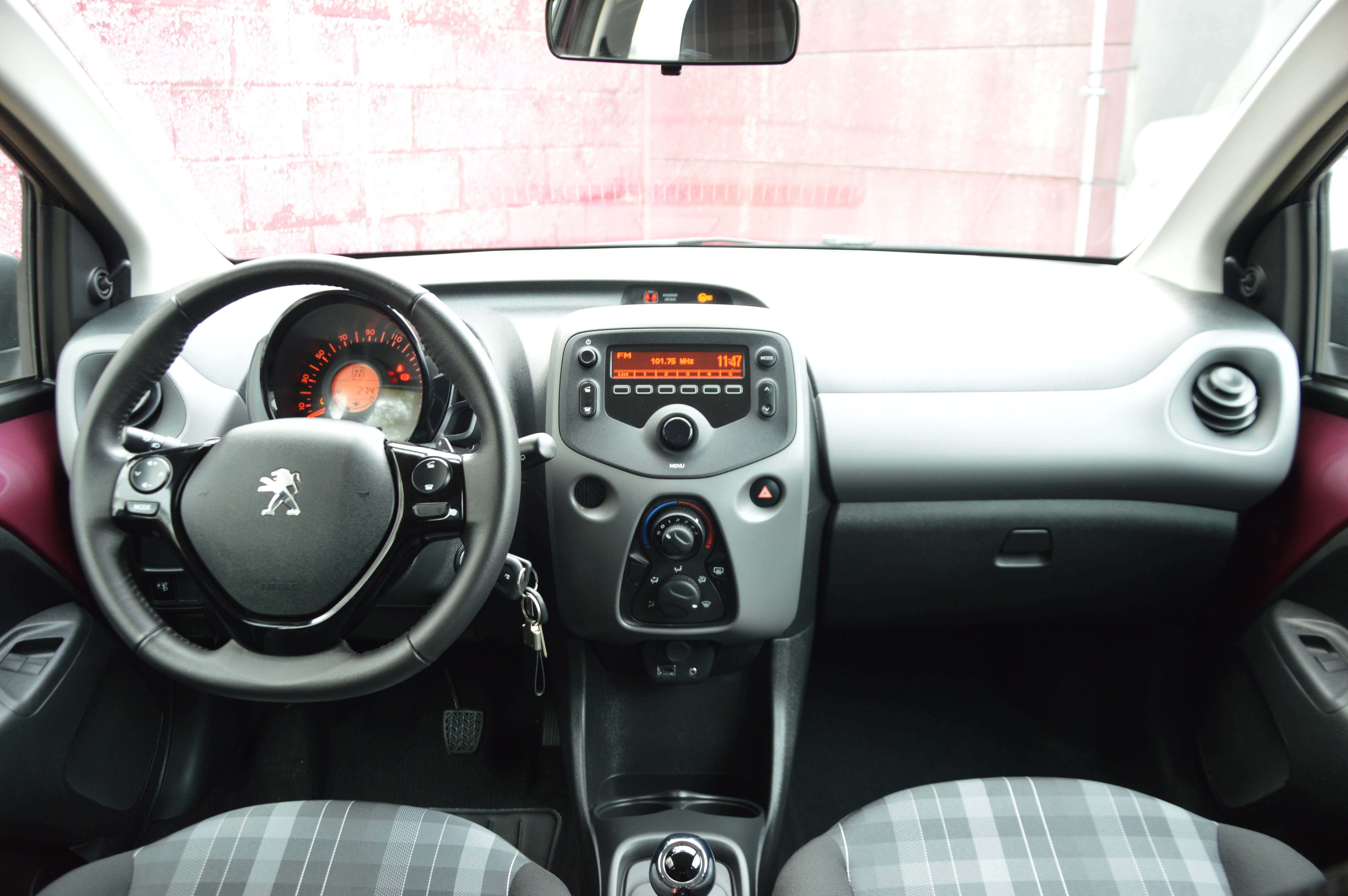 Peugeot 108 1.0 VTi Top! Collection BOITE AUTO 2.747KM