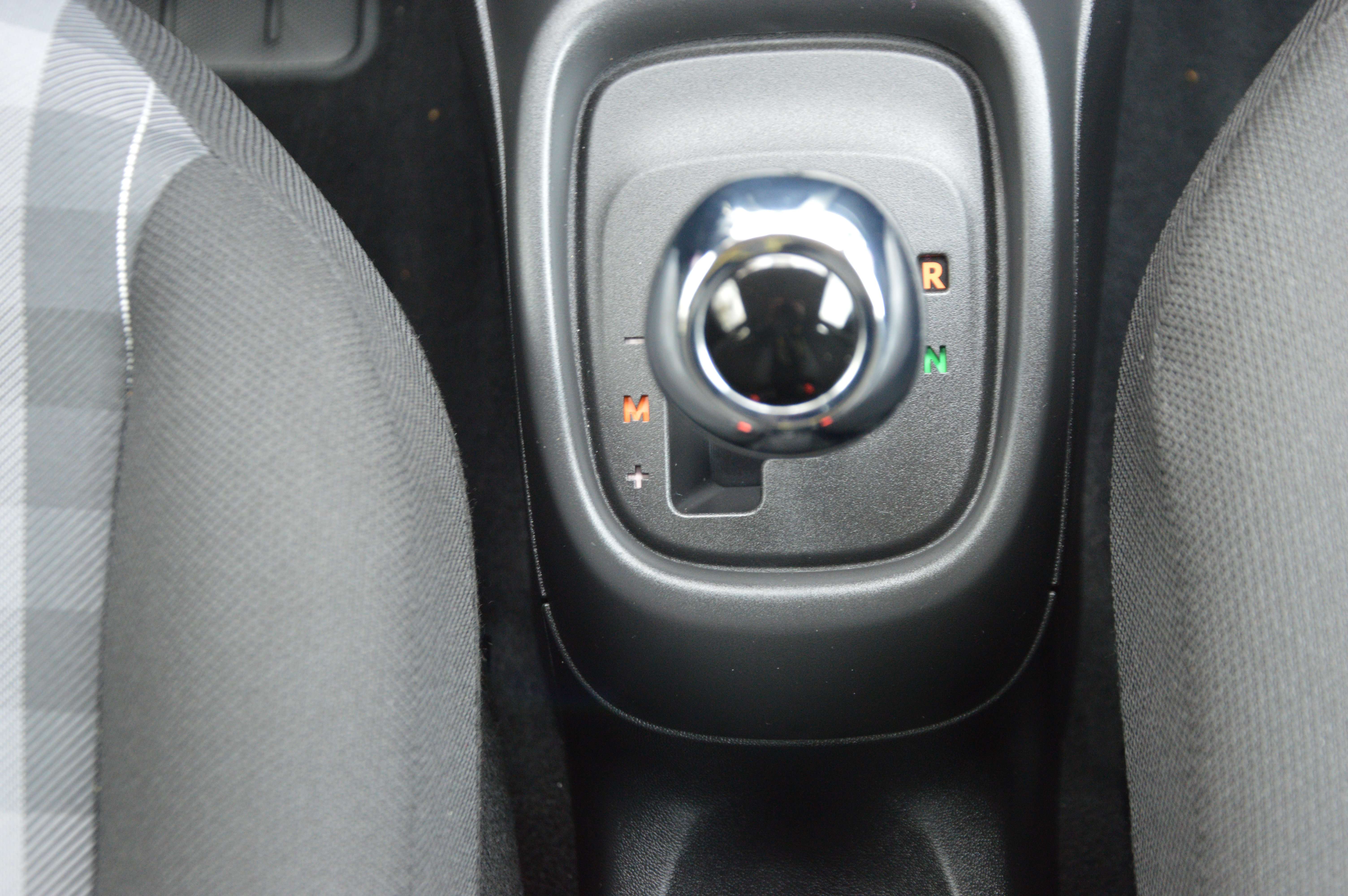 Peugeot 108 1.0 VTi Top! Collection BOITE AUTO 2.747KM
