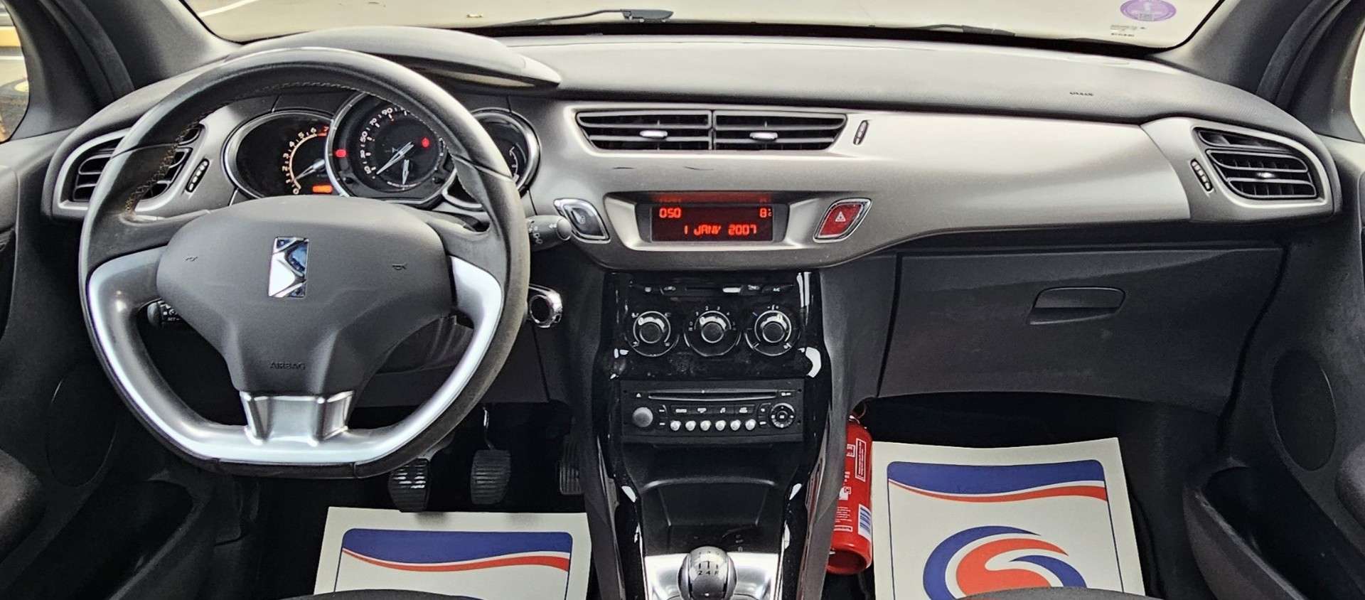 Citroen DS3 DS3 1.2i Chic - Garantie 12 mois
