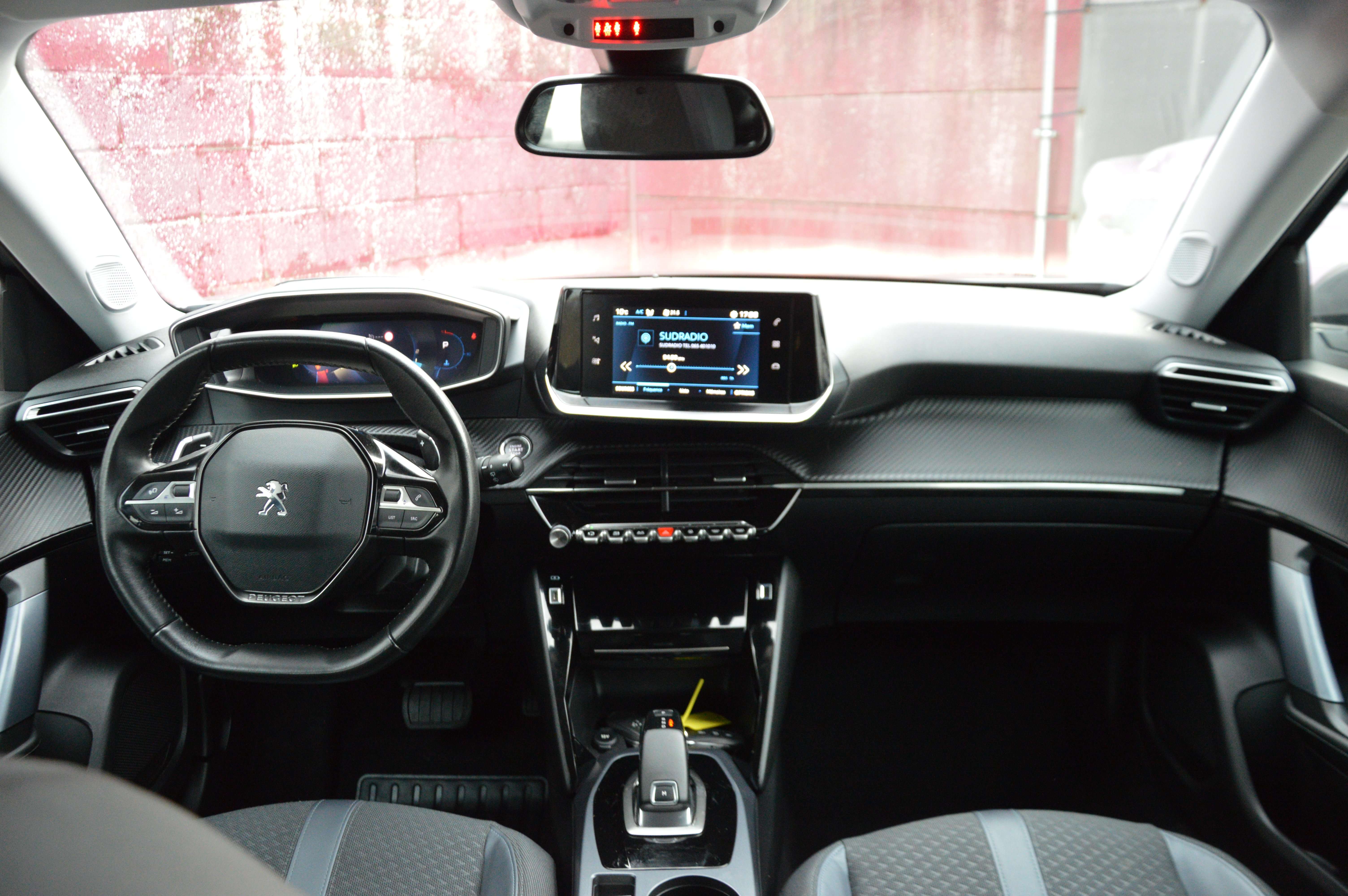 Peugeot 2008 1.5BlueHDi Allure BOITE AUT CARPLAY CAM 85.172KM