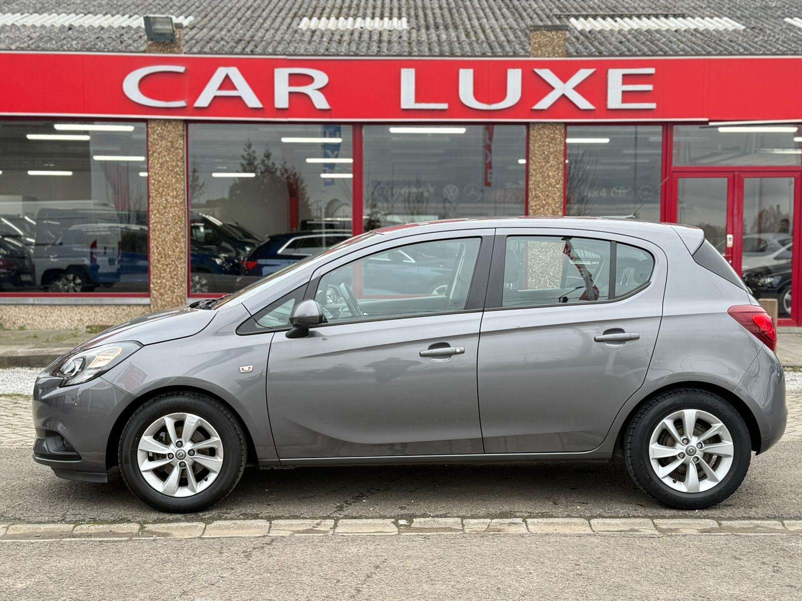 Opel Corsa 1.2i COSMO ESSENCE  5 PORTES