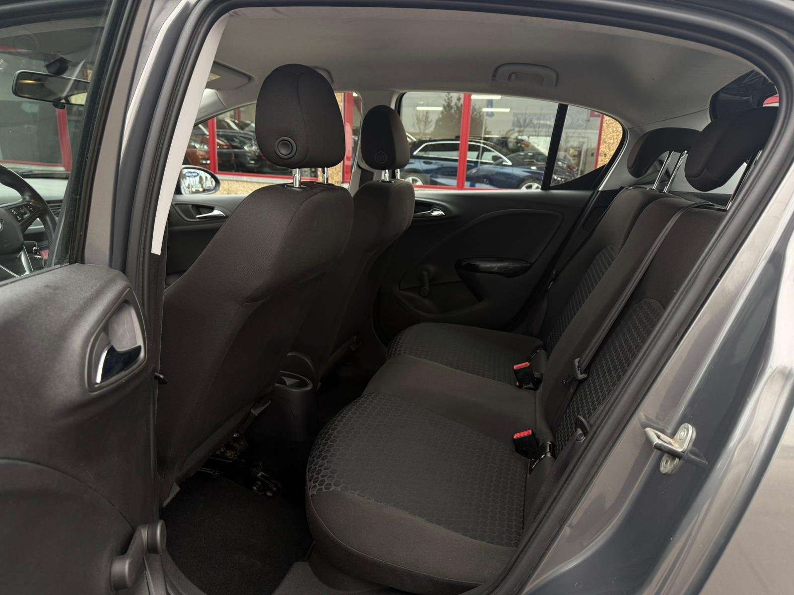 Opel Corsa 1.2i COSMO ESSENCE  5 PORTES