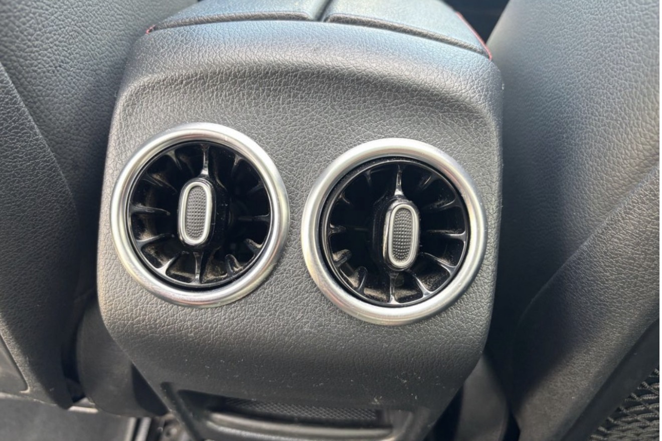 Mercedes-Benz Glb 200 D AMG LINE