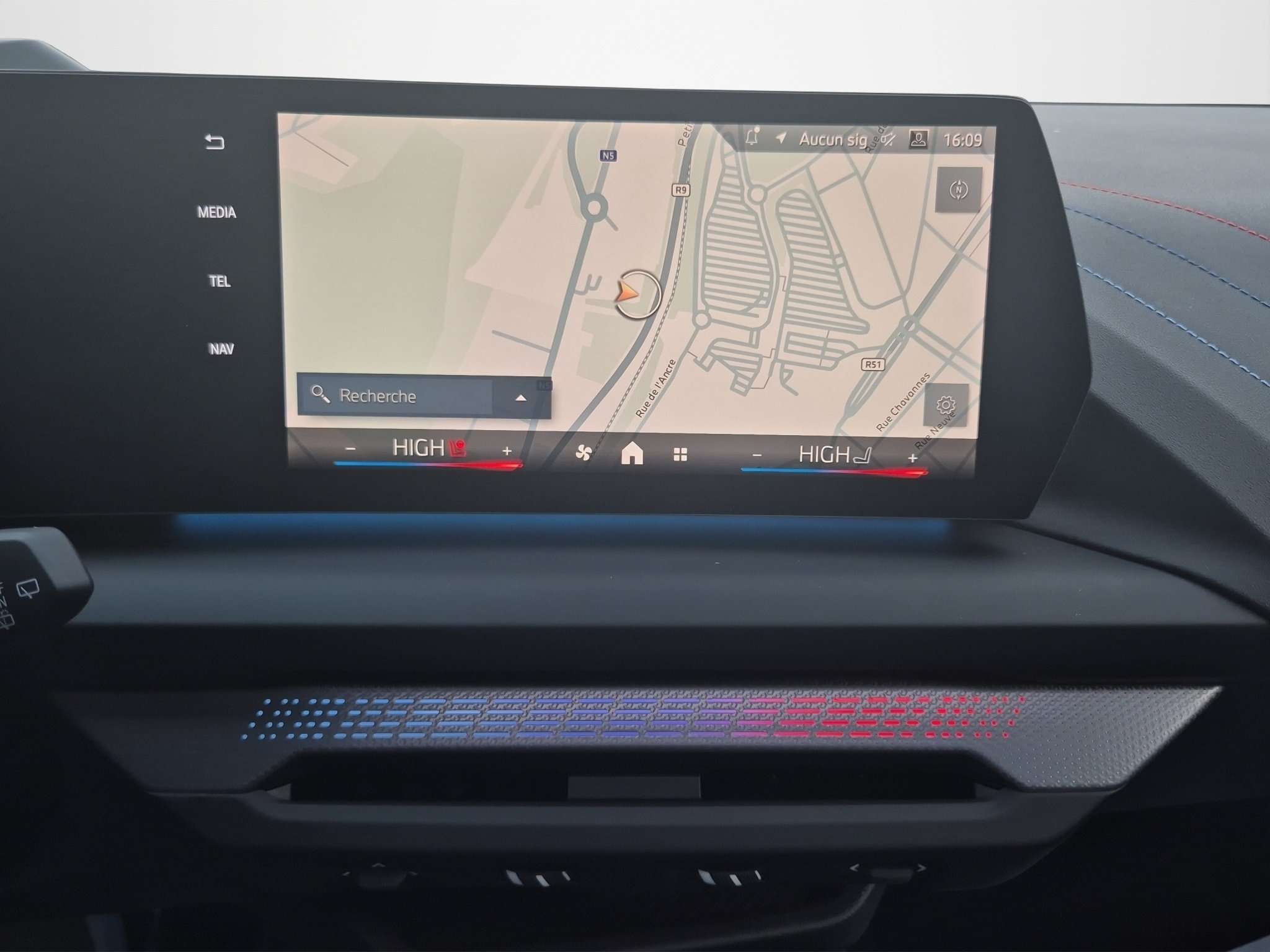 BMW 120 120iAS MHEV - Finition "M Sport" - Proche du Neuf - Garantie Constructeur - Dispo Rapide - Zone LEZ Ok