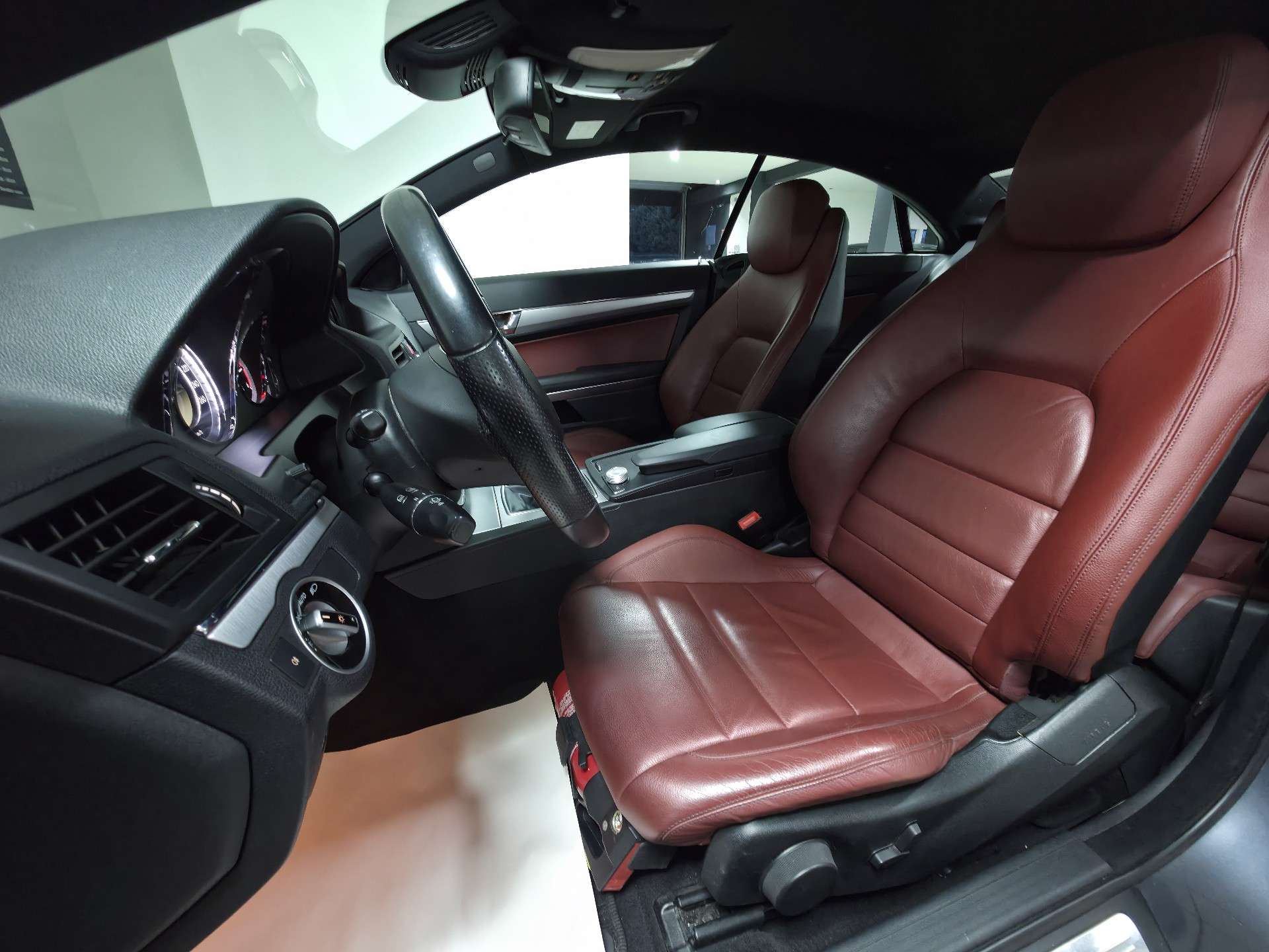 Mercedes-Benz E 220 COUPE CDI CAPTEUR AV AR/CRUISE/TRES BON ETAT