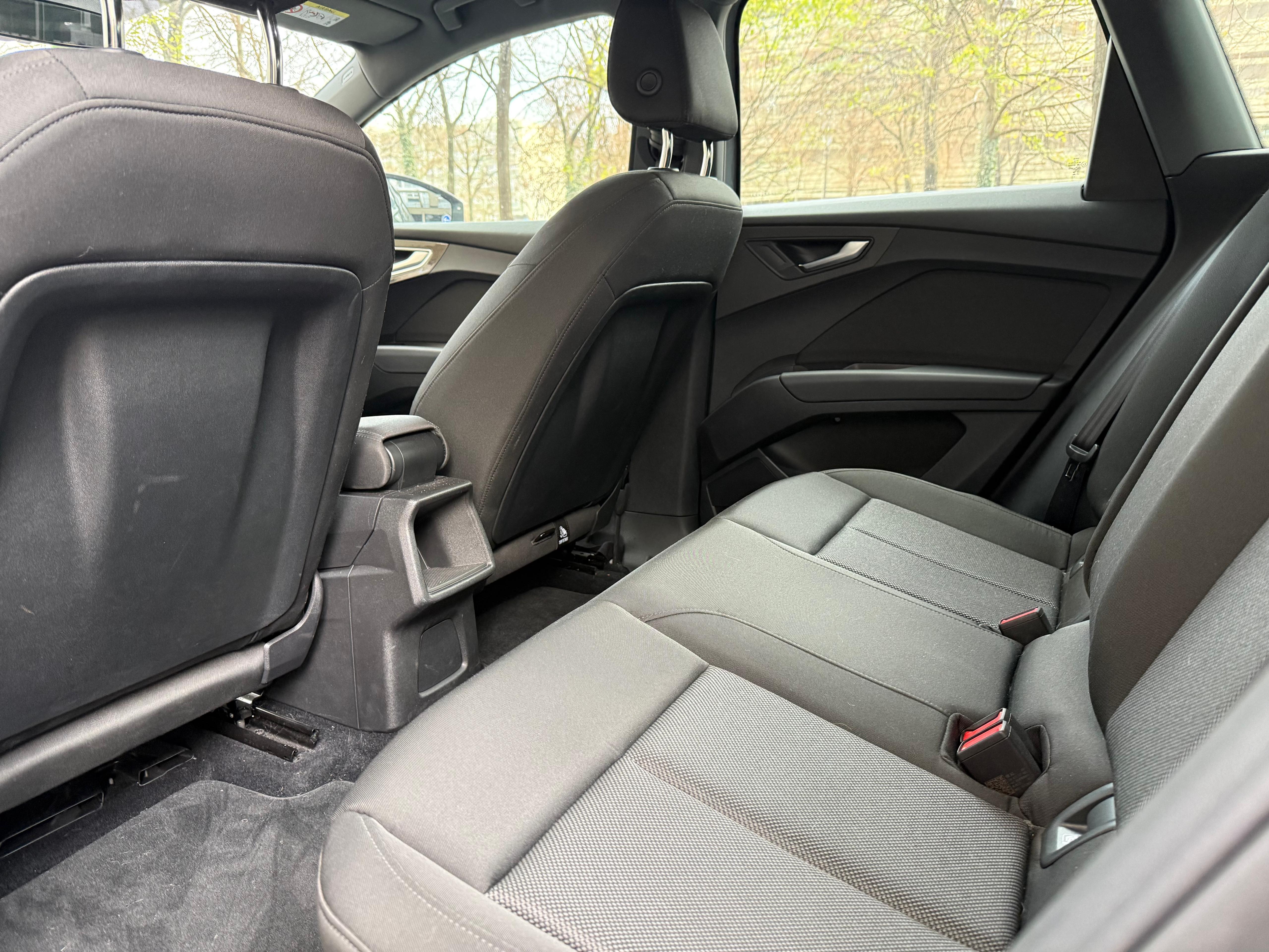 Audi Q4 40 E-TRON Design 82 kWh 205 Cv 1ère Main