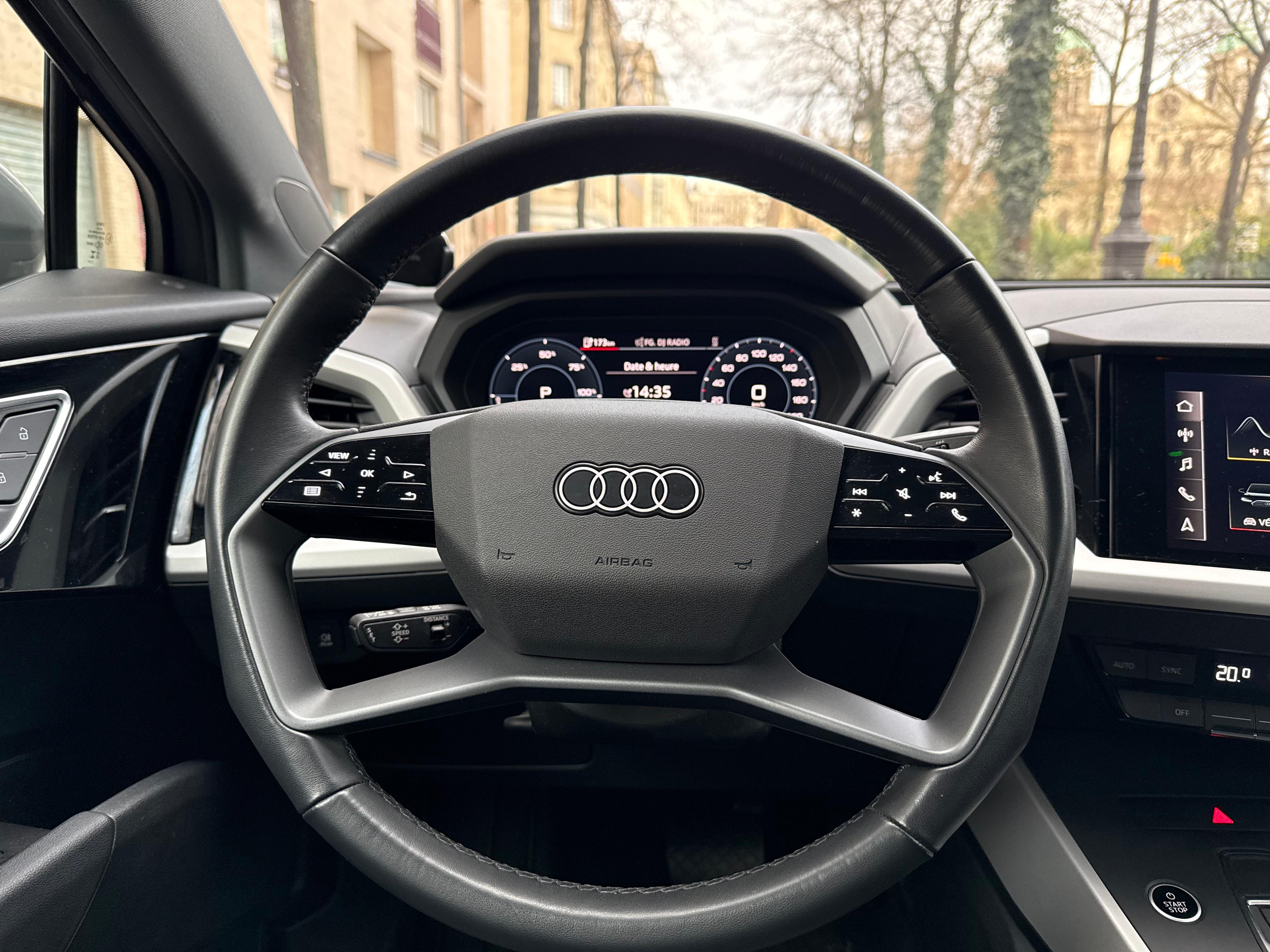 Audi Q4 40 E-TRON Design 82 kWh 205 Cv 1ère Main