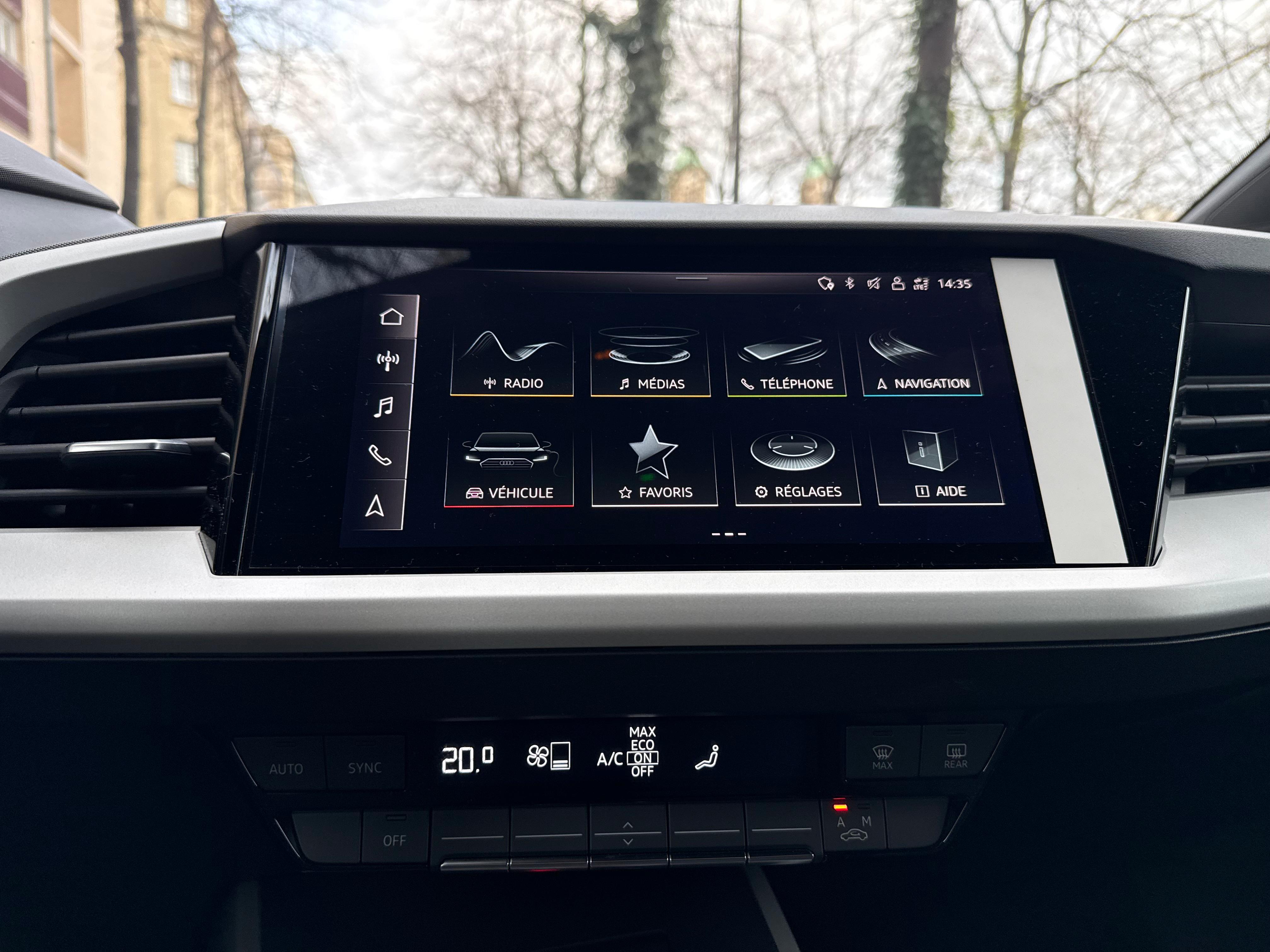 Audi Q4 40 E-TRON Design 82 kWh 205 Cv 1ère Main