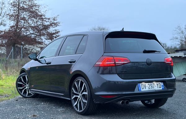 Volkswagen Golf VII 2.0 TDI 184 BLUEMOTION TECHNOLOGY GTD DSG6 5P