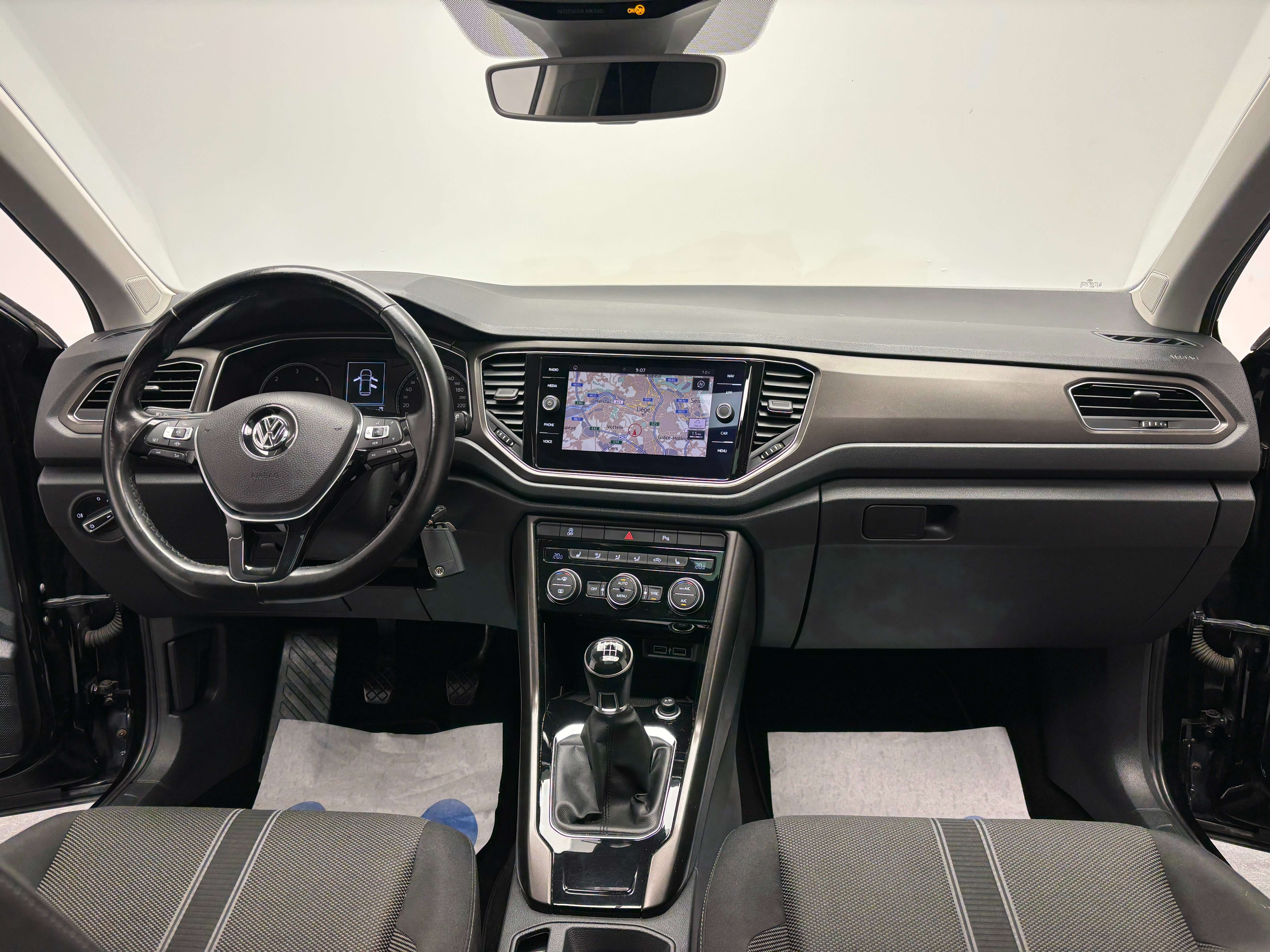 Volkswagen T-Roc 1.6 TDi *CARPLAY*TOIT OUV*1ER PROPRIO*GARANTIE*
