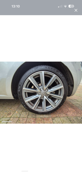 Audi A1 1.4 TFSI 122 AMBITION LUXE S TRONIC