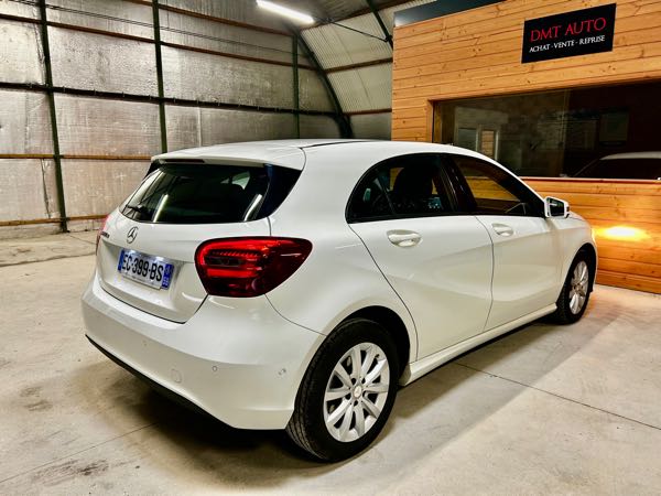 Mercedes-Benz Classe A III (2) 180 D INTUITION