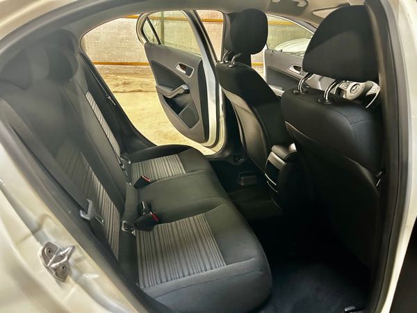 Mercedes-Benz Classe A III (2) 180 D INTUITION