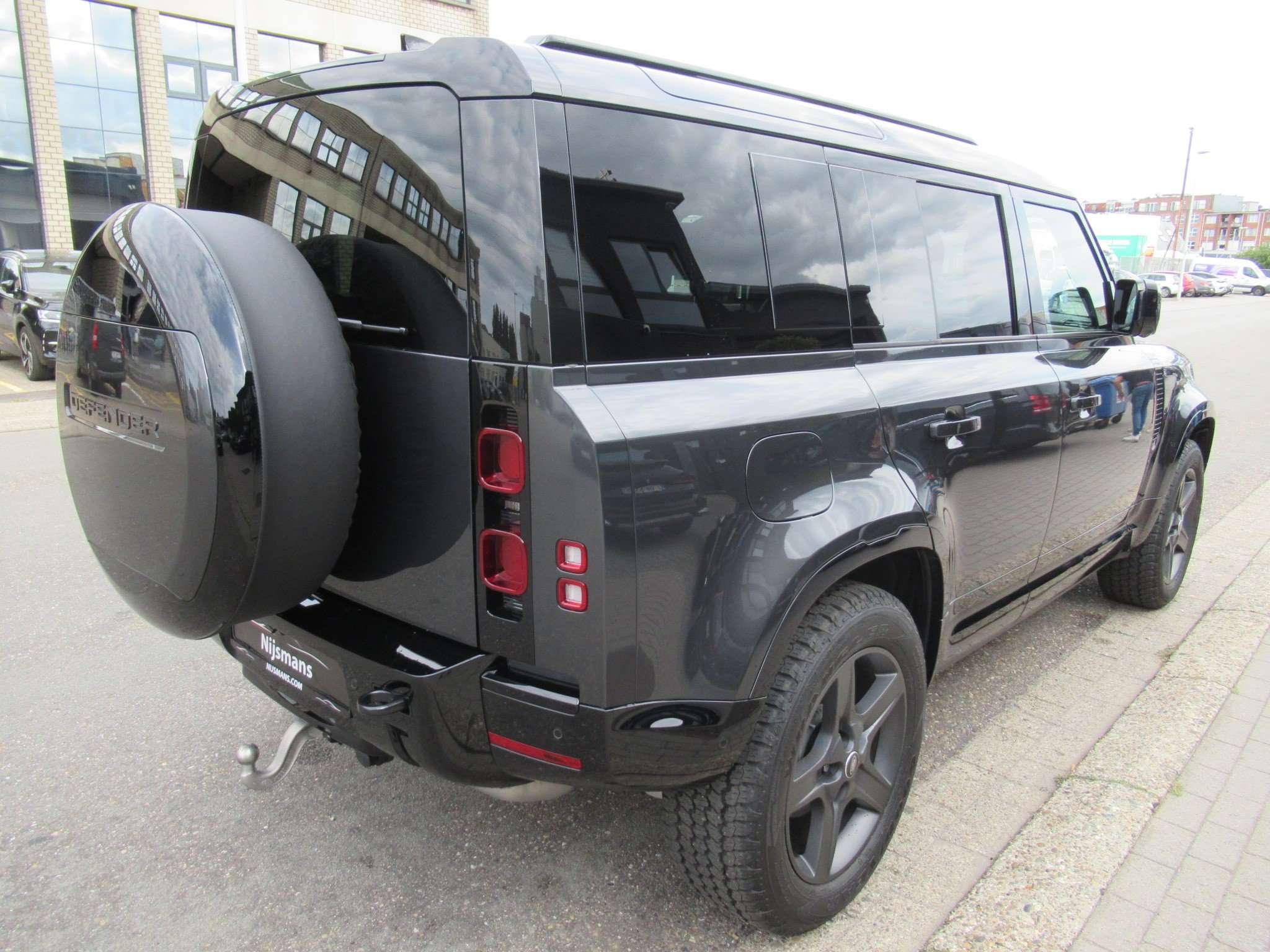 Land Rover Defender 110 D250 AWD X-Dynamic HSE/ACC/Leder/Pano/Meridian