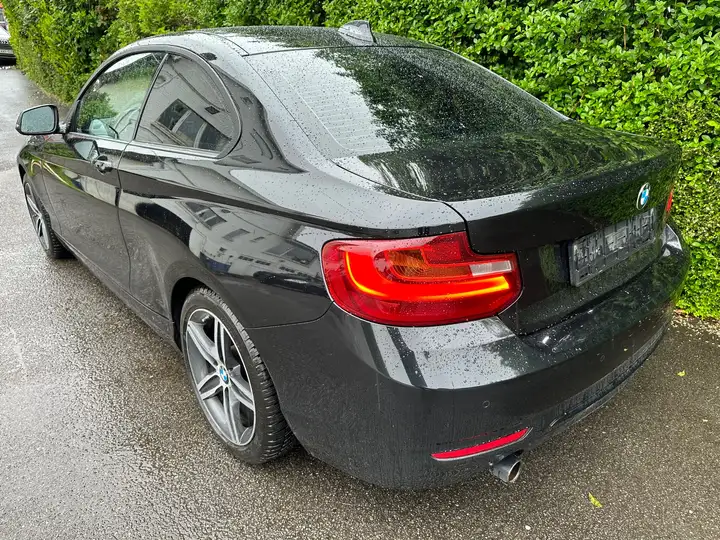 Bmw Serie 2 218d Boite automatique Navigation Cuir Jantes EURO 6B