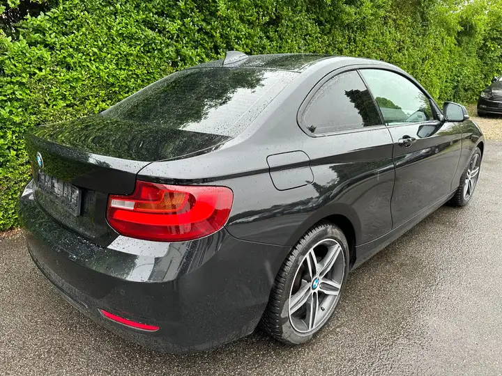 Bmw Serie 2 218d Boite automatique Navigation Cuir Jantes EURO 6B