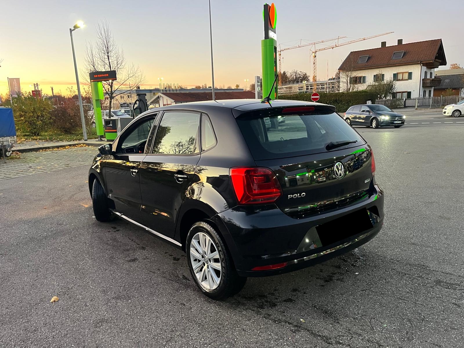 Volkswagen Polo VI 1.0 75 12v