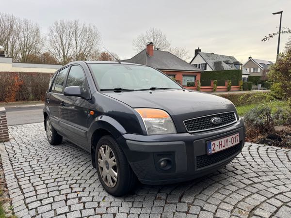 Ford Fusion 1.4 essence