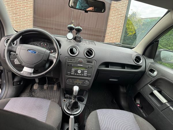 Ford Fusion 1.4 essence