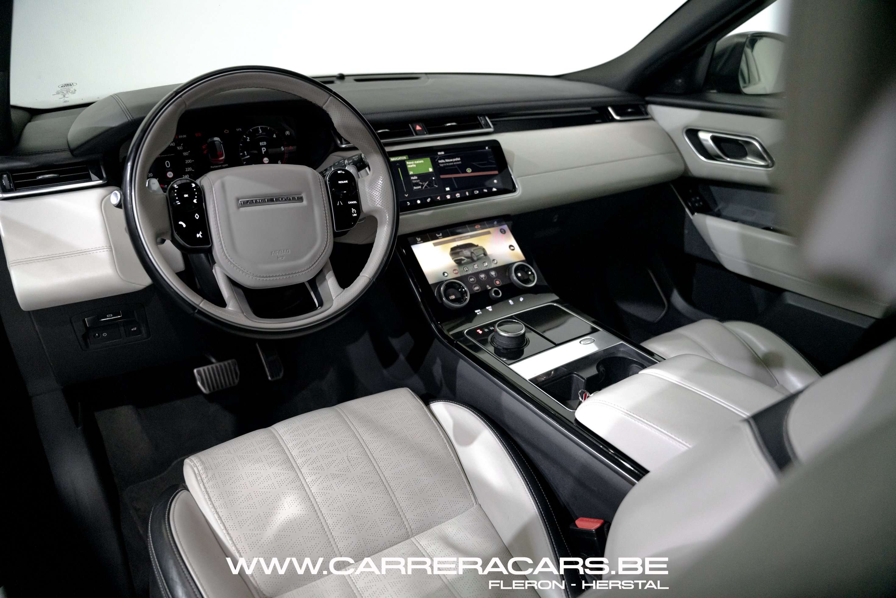 Land Rover Range Rover Velar 2.0 TD4 R-Dynamic HSE*|PANO*CAMERA*NAVI*CUIR*CLIMA
