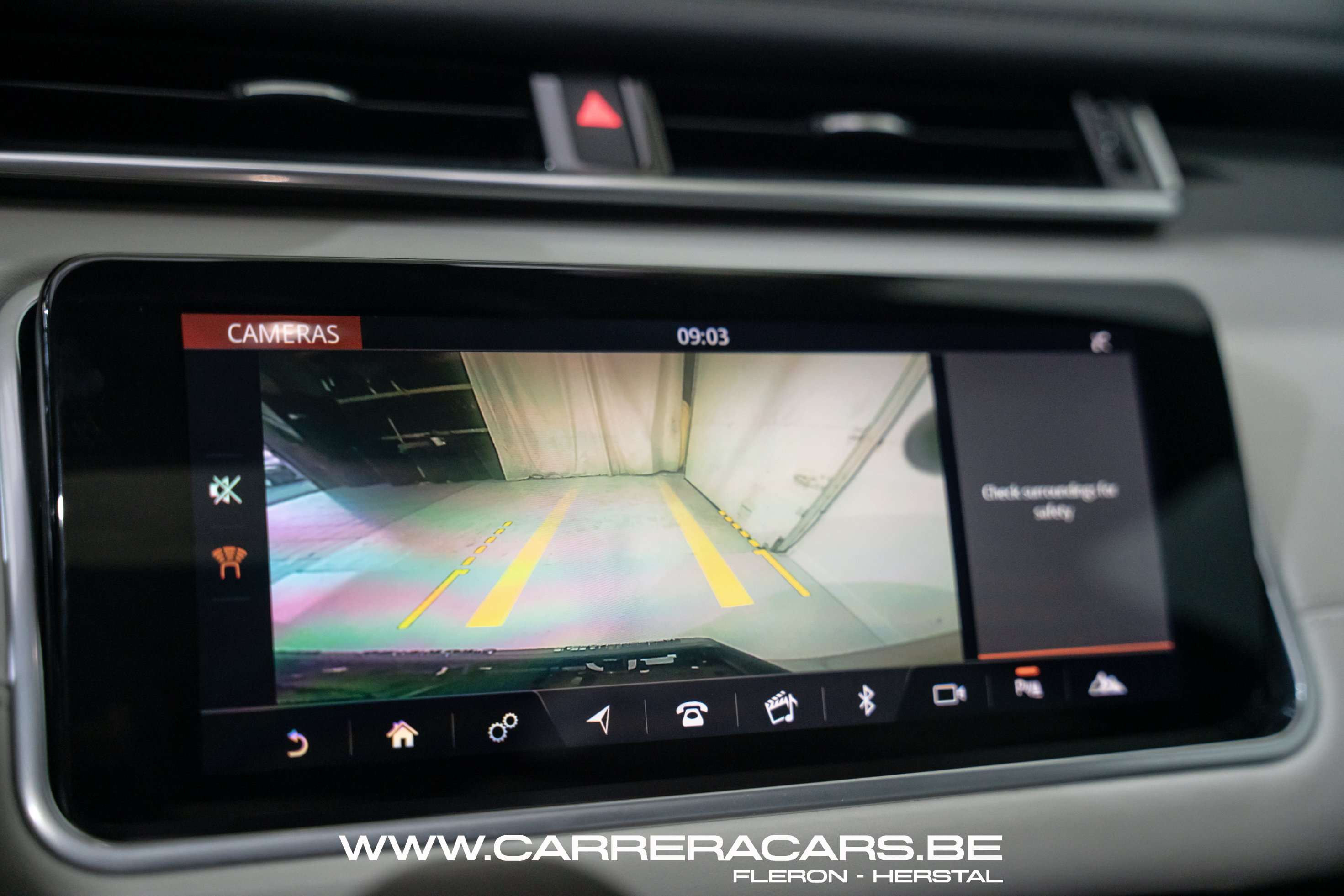 Land Rover Range Rover Velar 2.0 TD4 R-Dynamic HSE*|PANO*CAMERA*NAVI*CUIR*CLIMA