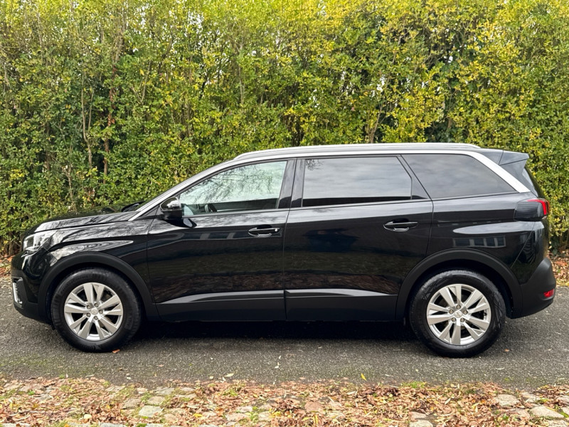 Peugeot 5008 1.6 HDI 115CH ACTIVE BUSINESS 7 PLACES * GPS * CAMERA * LED