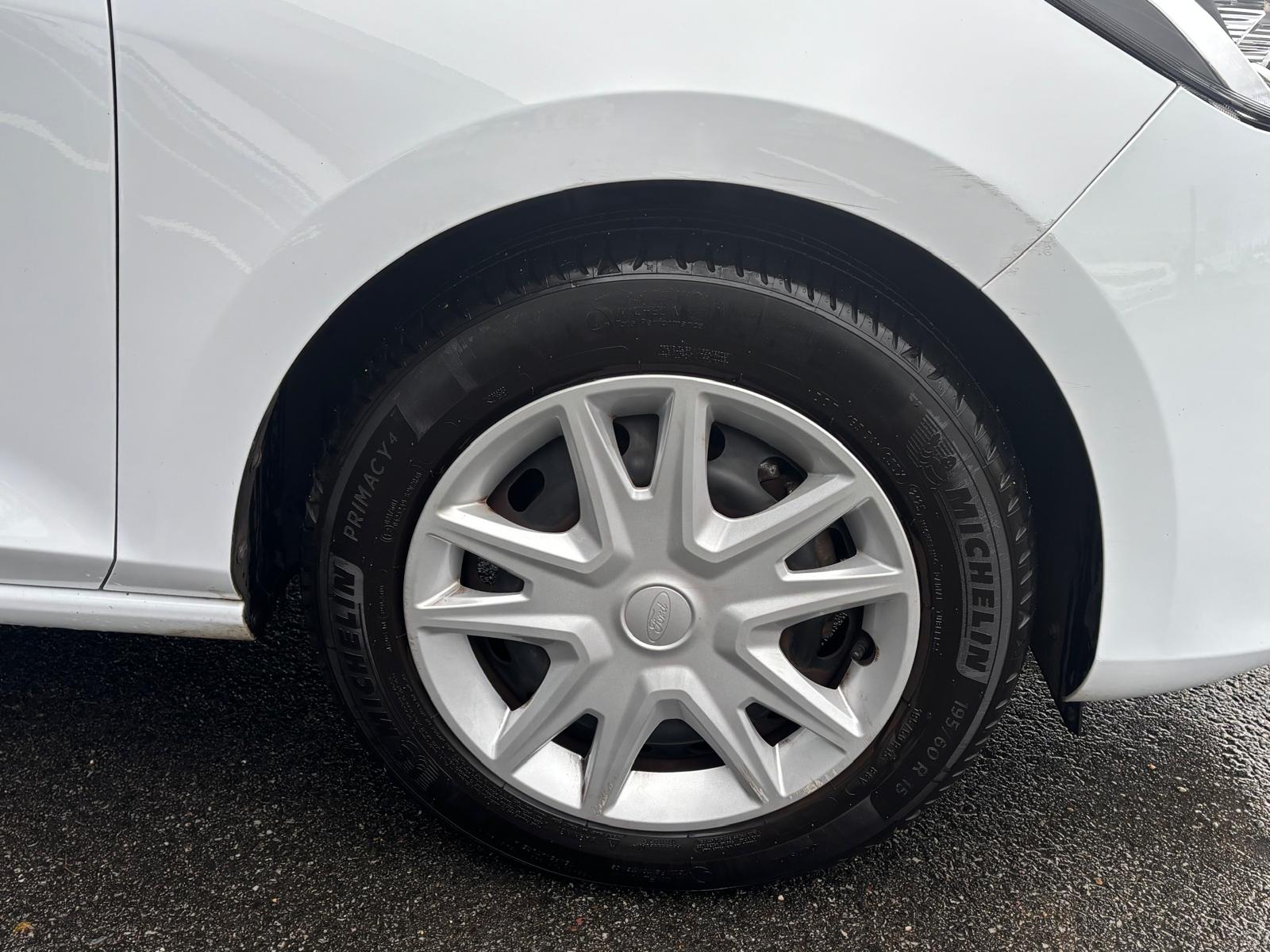 Ford Fiesta II 1.4 I SX 3P