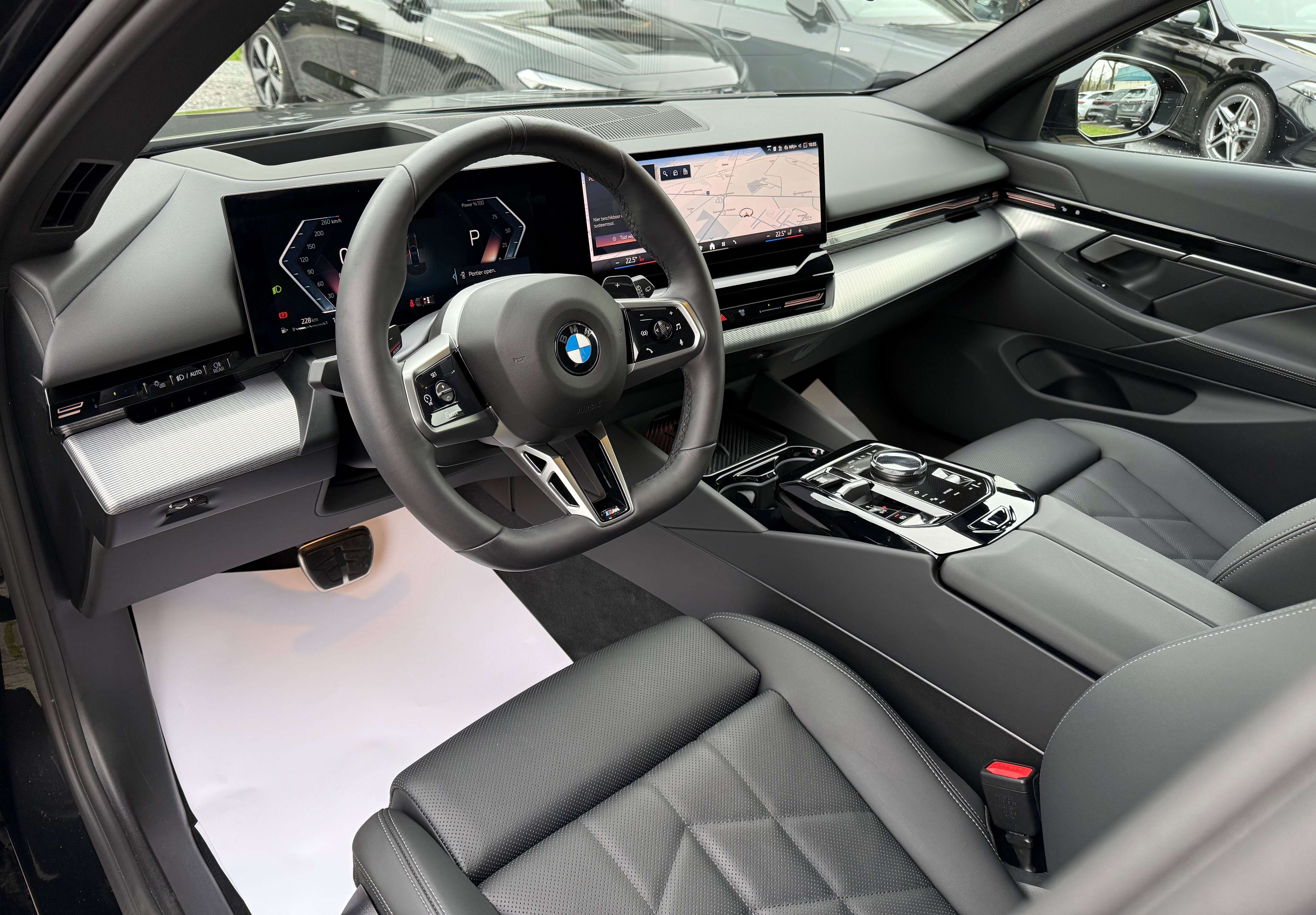 BMW 520 TOURING MPACK 360° CAM HEADUP CARPLAY SFEER ACC