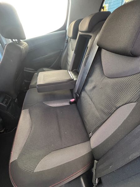 Peugeot 308 (2) 1.6 E-HDI 112 FAP SPORTIUM 5P