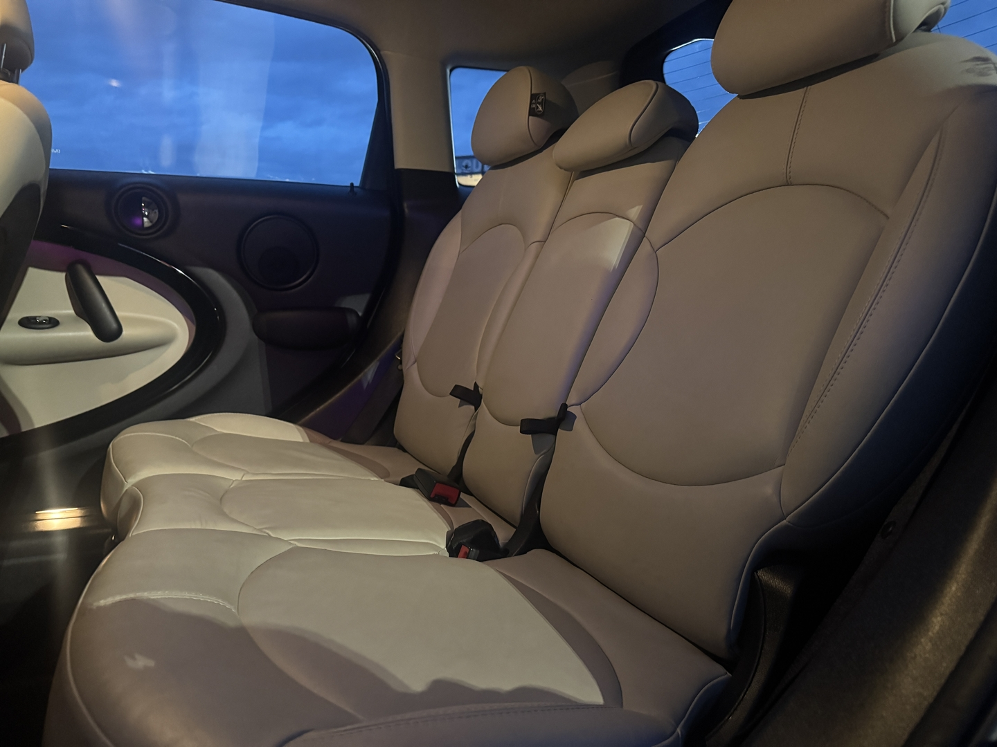 Mini COUNTRYMAN COOPER D 112CH PACK CHILI