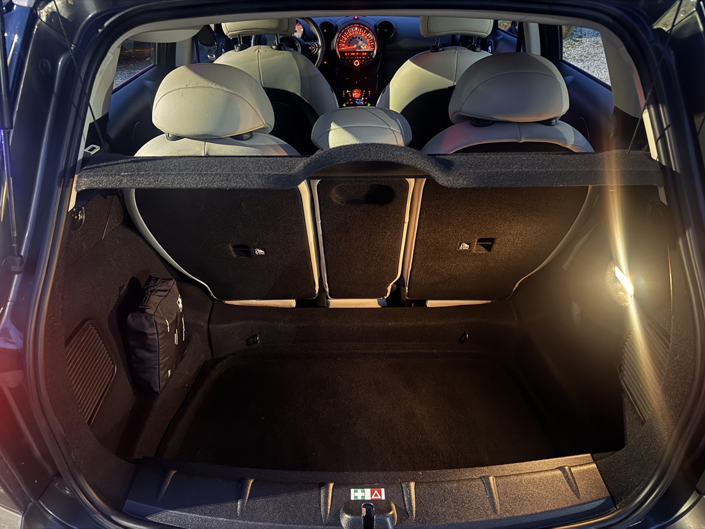 Mini COUNTRYMAN COOPER D 112CH PACK CHILI