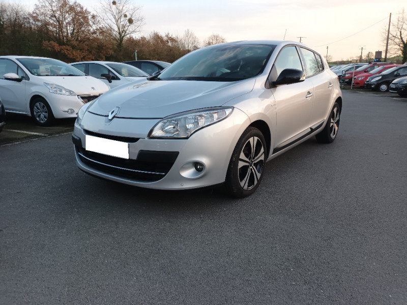 Renault MEGANE III 1.9 DCI 130CH FAP BOSE ECO²