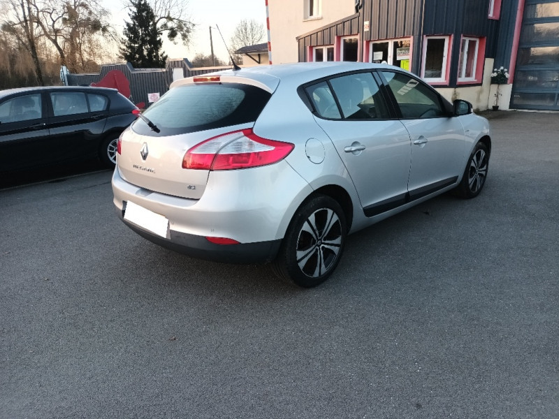 Renault MEGANE III 1.9 DCI 130CH FAP BOSE ECO²