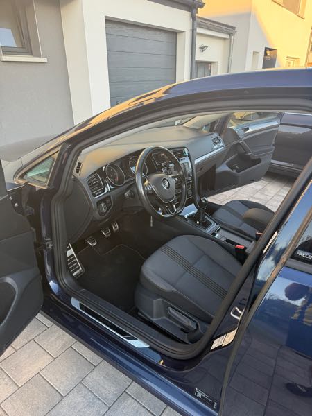 Volkswagen Golf VII 1.6 TDI 110 BLUEMOTION TECHNOLOGY ALLSTAR 4MOTION 5P
