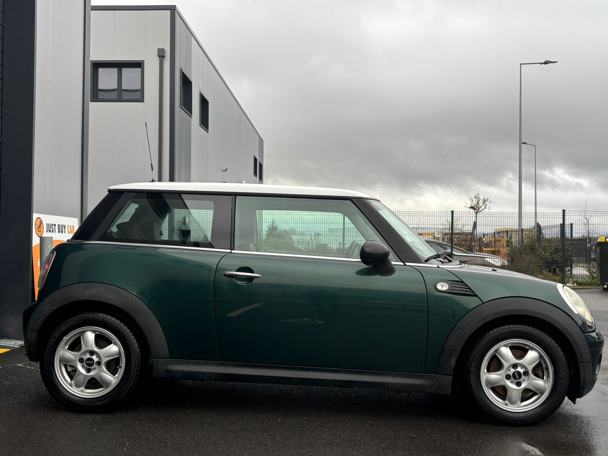 Mini COOPER 1.6 122 COOPER BV6
