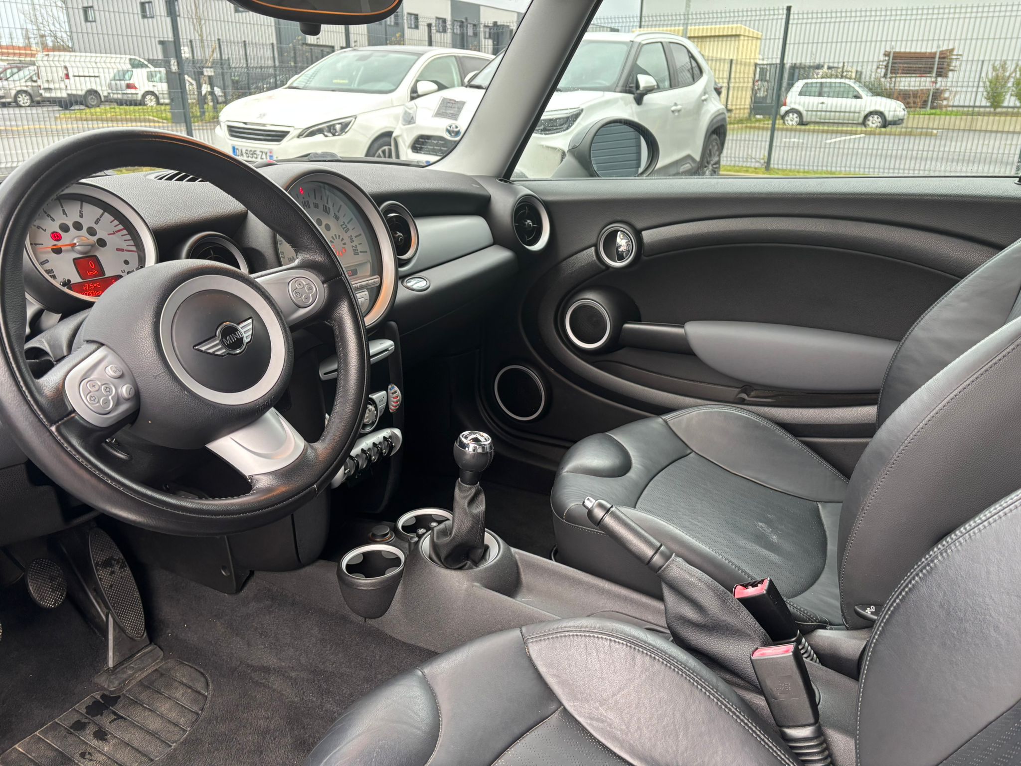 Mini COOPER 1.6 122 COOPER BV6