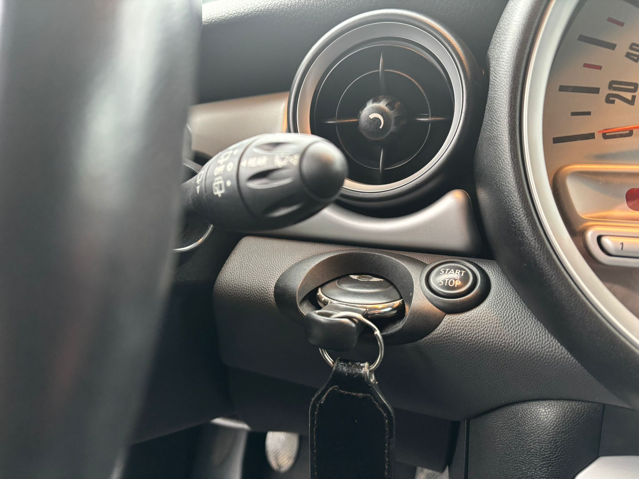 Mini COOPER 1.6 122 COOPER BV6