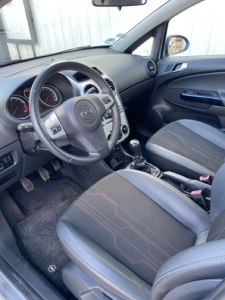 Opel Corsa IV (2) 1.2 TWINPORT 85 EDITION 5P