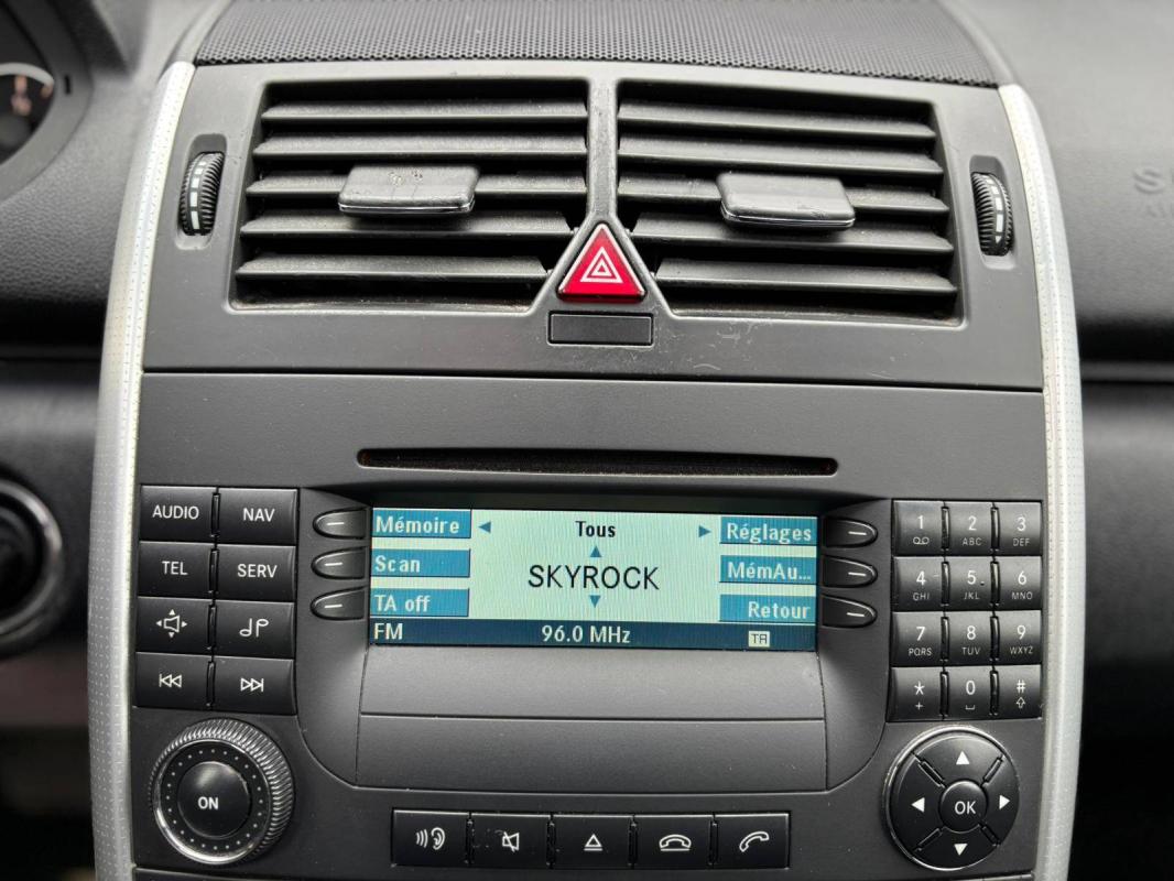 Mercedes-Benz Classe A Avantgarde Autotronic CVT A200